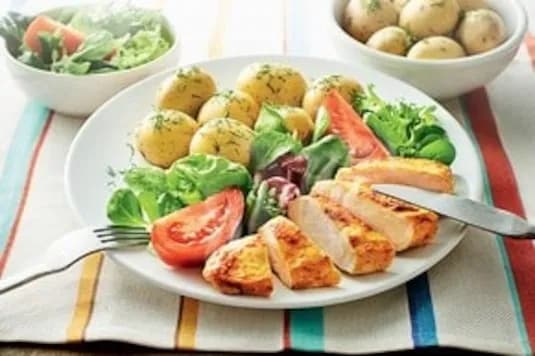 Jak zrobić sałatkę do obiadu - proste przepisy na smaczne dania