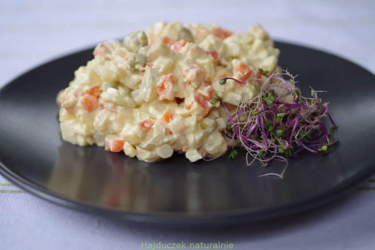 Kwaśna sałatka jarzynowa? Uratuj ją prostymi trikami!