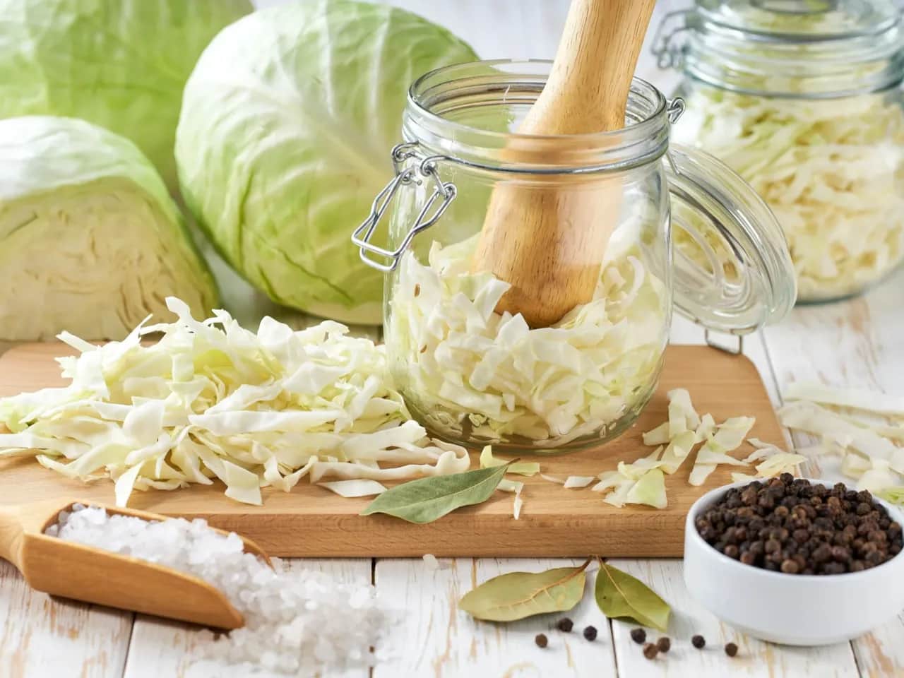 Kebab: Kapusta kiszona czy marynowana? Sekrety smaku i zdrowia