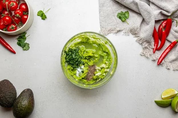 Pomysły na to, co zrobić z guacamole - pyszne przepisy i zastosowania