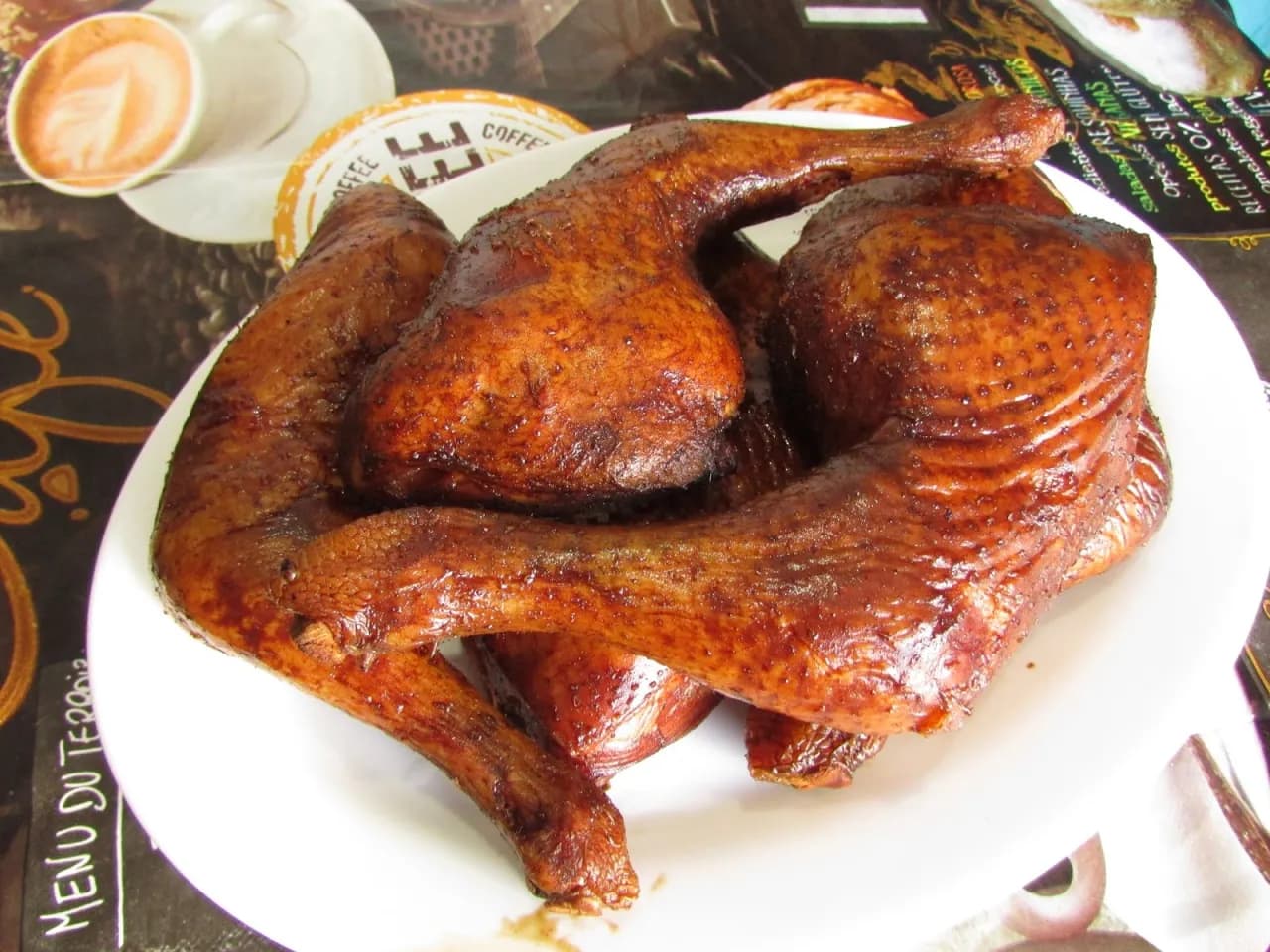 Jak uwędzić kurczaka w wędzarni i uniknąć najczęstszych błędów