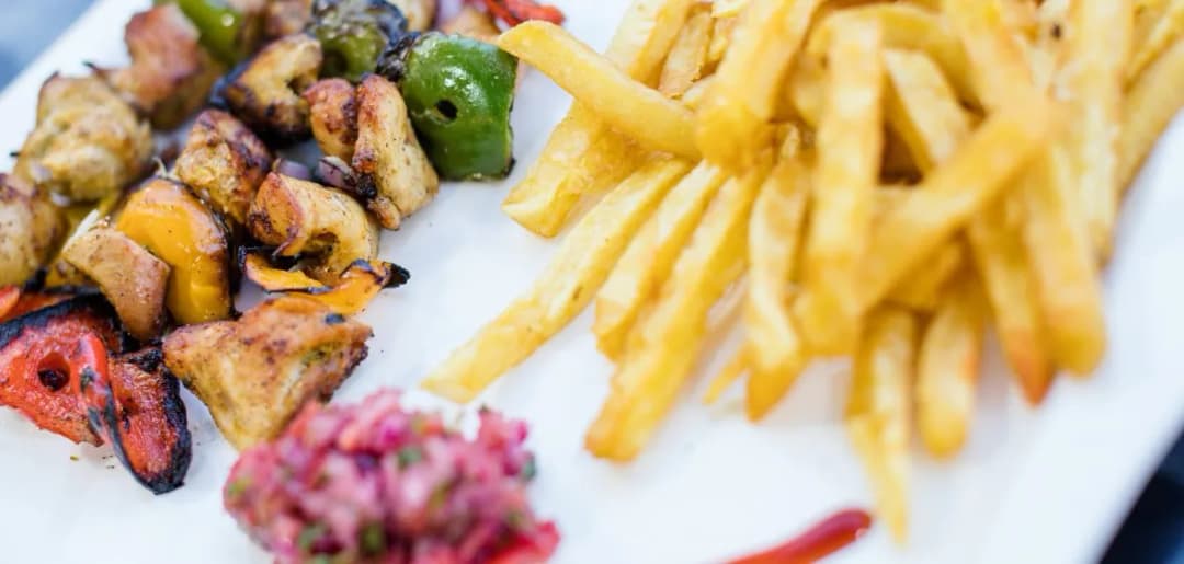 Kraftowe mięso kebab – co to znaczy i dlaczego warto je spróbować?