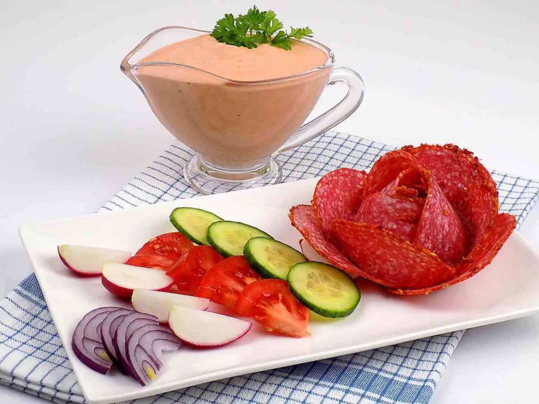 Sekrety suchego kebaba: Dlaczego sos spływa i jak temu zaradzić?