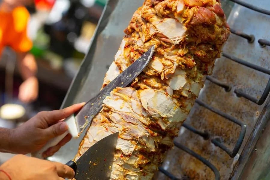 Ile kalorii ma kebab z wołowiny? Zaskakujące wartości odżywcze!